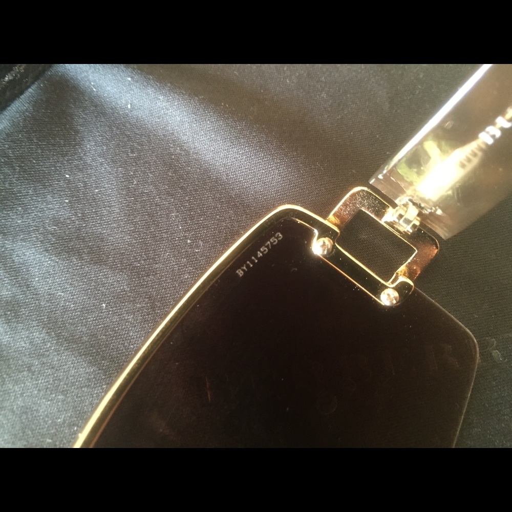 Authentic Burberry Sunglasses - Picture 8 of 14